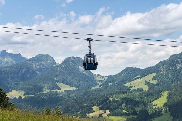 Gondola of a cable car in the Bavarian region Algae, Germany — Stock Photo, Image