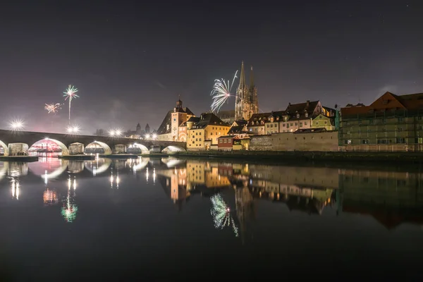 Yeni Yıl Arifesinden Kısa Bir Süre Önce Regensburg Katedral Taş — Stok fotoğraf