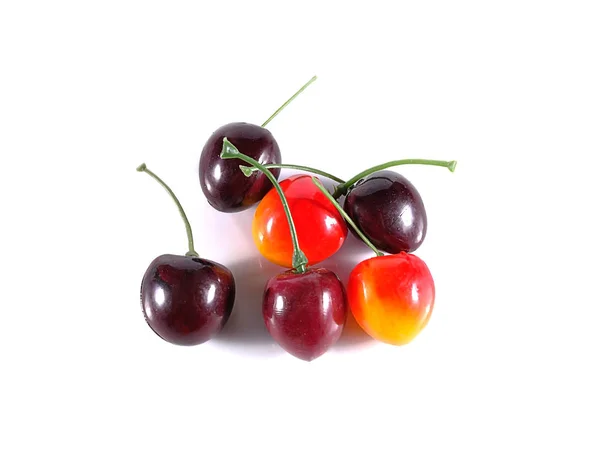 Acerola Kirschfrüchte auf Holz Hintergrund — Stockfoto