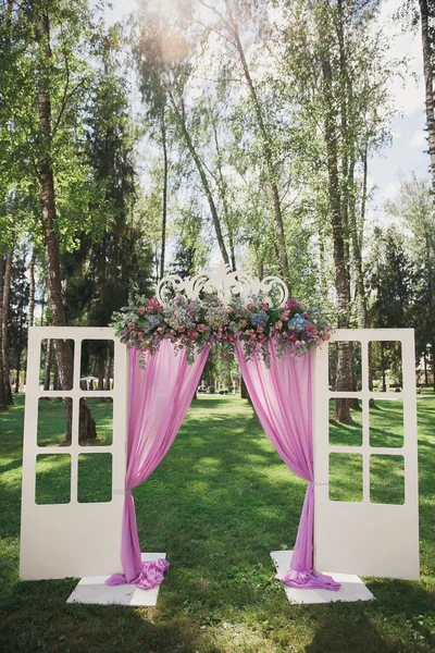 Cerimônia Casamento Arco Para Noiva Noivo Cerimônia Casamento — Fotografia de Stock