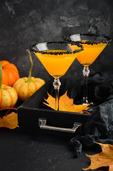 Sonbahar mevsimlik kokteyl kabak Martini ya da siyah tuz ağızlı Pumpkintini