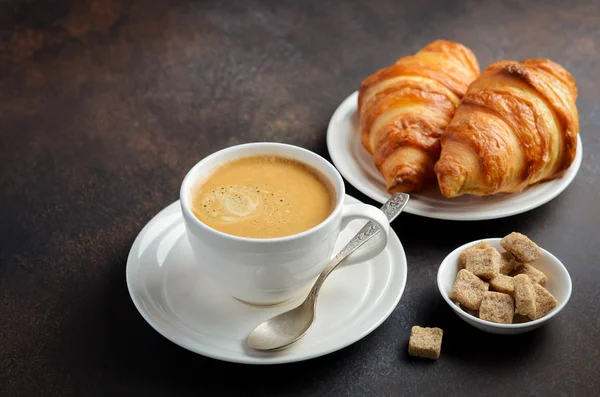 Cup Fresh Coffee Croissants Dark Background Selective Focus — Stock Photo, Image