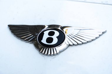 Berlin, Almanya - 19 Nisan 2019 Bentley arabası. Bentley Motors Limited, lüks otomobiller tasarlayan, geliştiren ve üreten bir İngiliz şirketidir.
