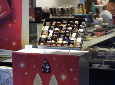 Satılık Belçika pralinalarının çeşitli ürünleri