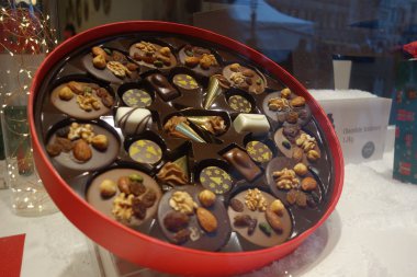 Satılık Belçika pralinalarının çeşitli ürünleri