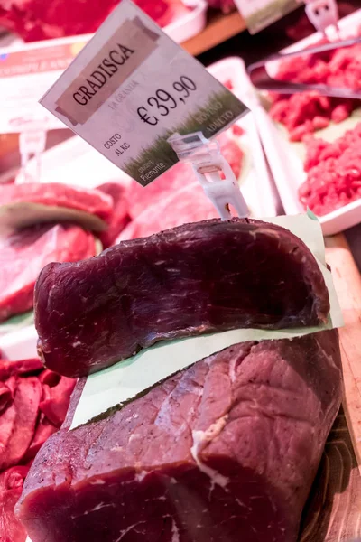 Roma Italia Enero 2020 Gradisca Cruda Exquisita Costosa Carne Bovina — Foto de Stock