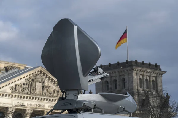 Berlin Allemagne Mars 2020 Antenne Parabolique Système Antenne Mobile Extérieur — Photo