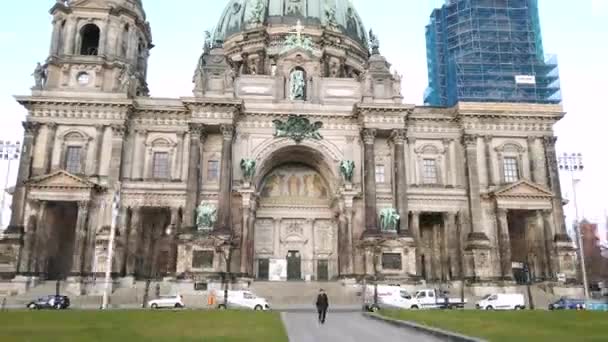柏林大教堂 Berliner Dom 的坍塌 位于密特郡博物馆岛上的福音派最高教区和大教堂 — 图库视频影像