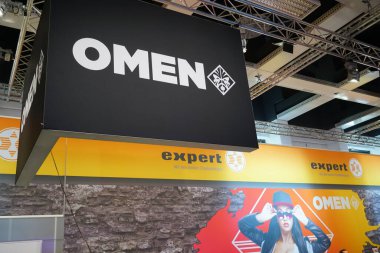 Berlin, Almanya - 10 Eylül 2019: Hp Omen Oyun Defteri Reklamları