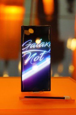 Berlin, Almanya - 10 Eylül 2019: Galaxy Note Phone, Samsung phablet, 
