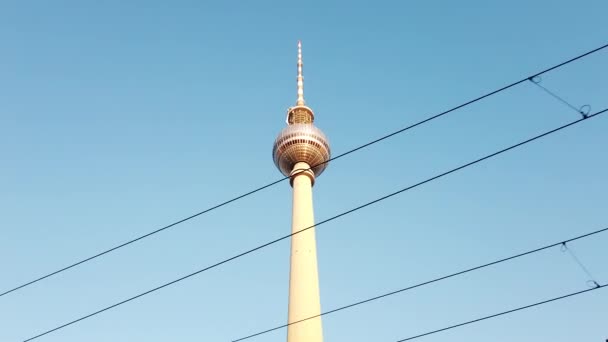 Berlinli Fernsehturm Veya Fernsehturm Berlin Türkçe Berlin Televizyon Kulesi Mary — Stok video