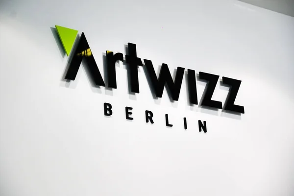 Berlin Deutschland September 2019 Sign Artwizz Deutsches Mobilfunkunternehmen Spezialisiert Auf — Stockfoto