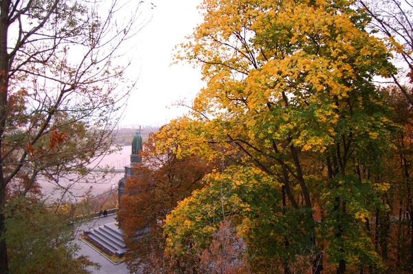 Anıt St. Vladimir Kiev