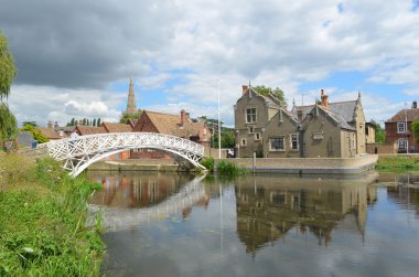 Çince Köprüsü, şehir ofis ve Causeway Godmanchester Cambridgeshire. 