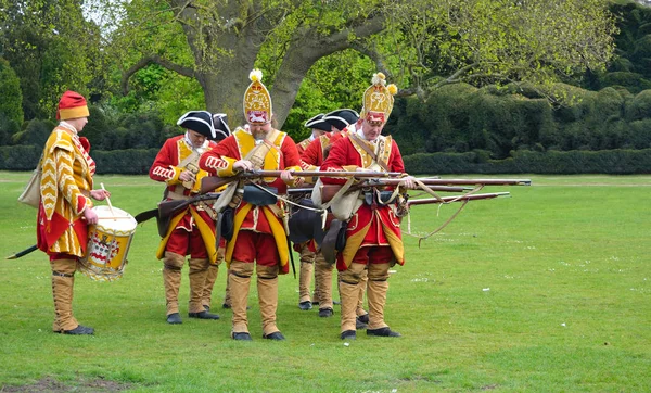 Saffron Walden Essex Anglia Maja 2017 Redcoats Pulteneys Pułku Ładowania — Zdjęcie stockowe