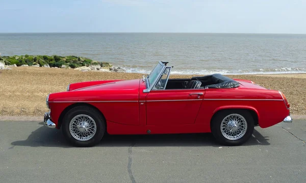 Felixstowe Suffolk England Мая 2017 Classic Red Roadster Car Parked — стоковое фото