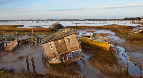 Barcos Viejos Pisos Barro Felixstowe Ferry Temprano Noche — Foto de Stock