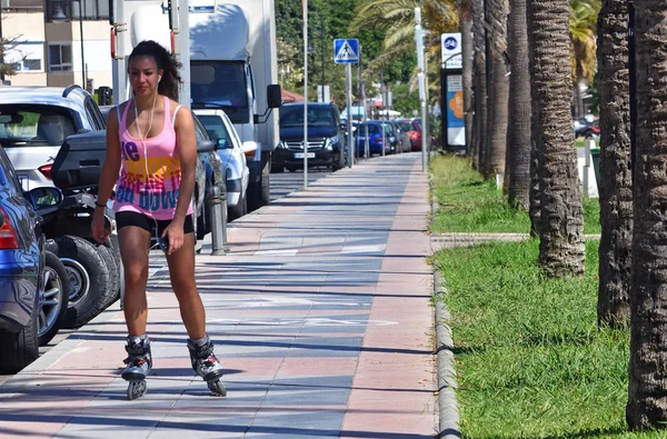 Torremolinos Andalucia Spain September 2018 Attractive Young Woman Roller Skating — Stock Photo, Image