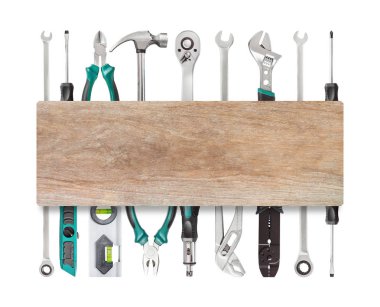 Beyaz arka plan üzerinde izole boşluk ile ahşap tahta altında araçları