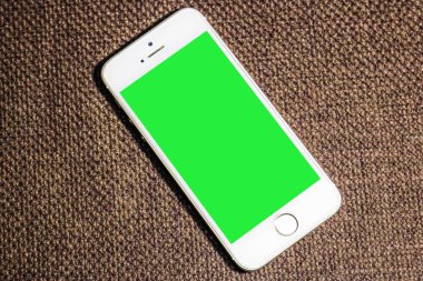 yeşil ekranlı cep telefonu 