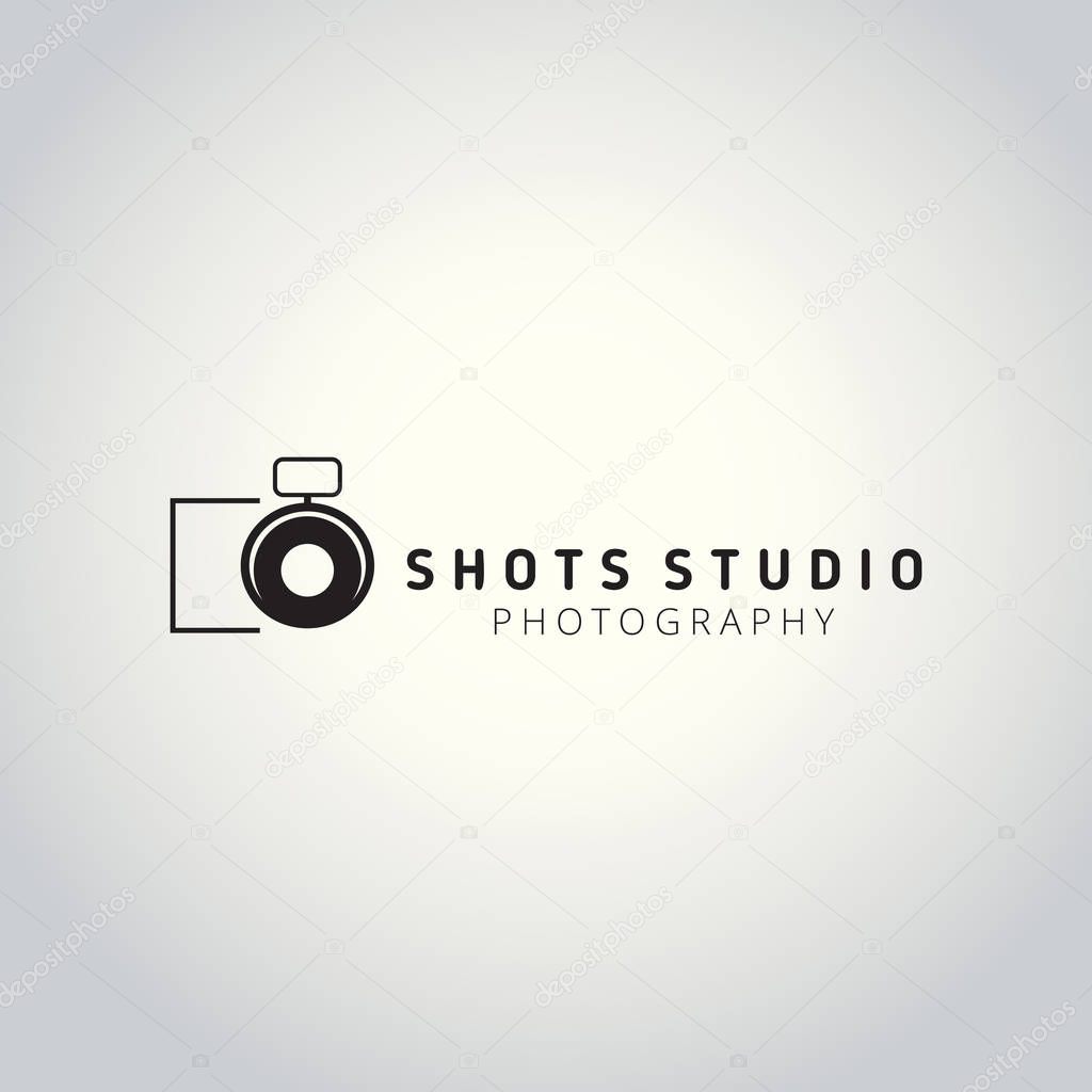 Black camera logo for Photographer