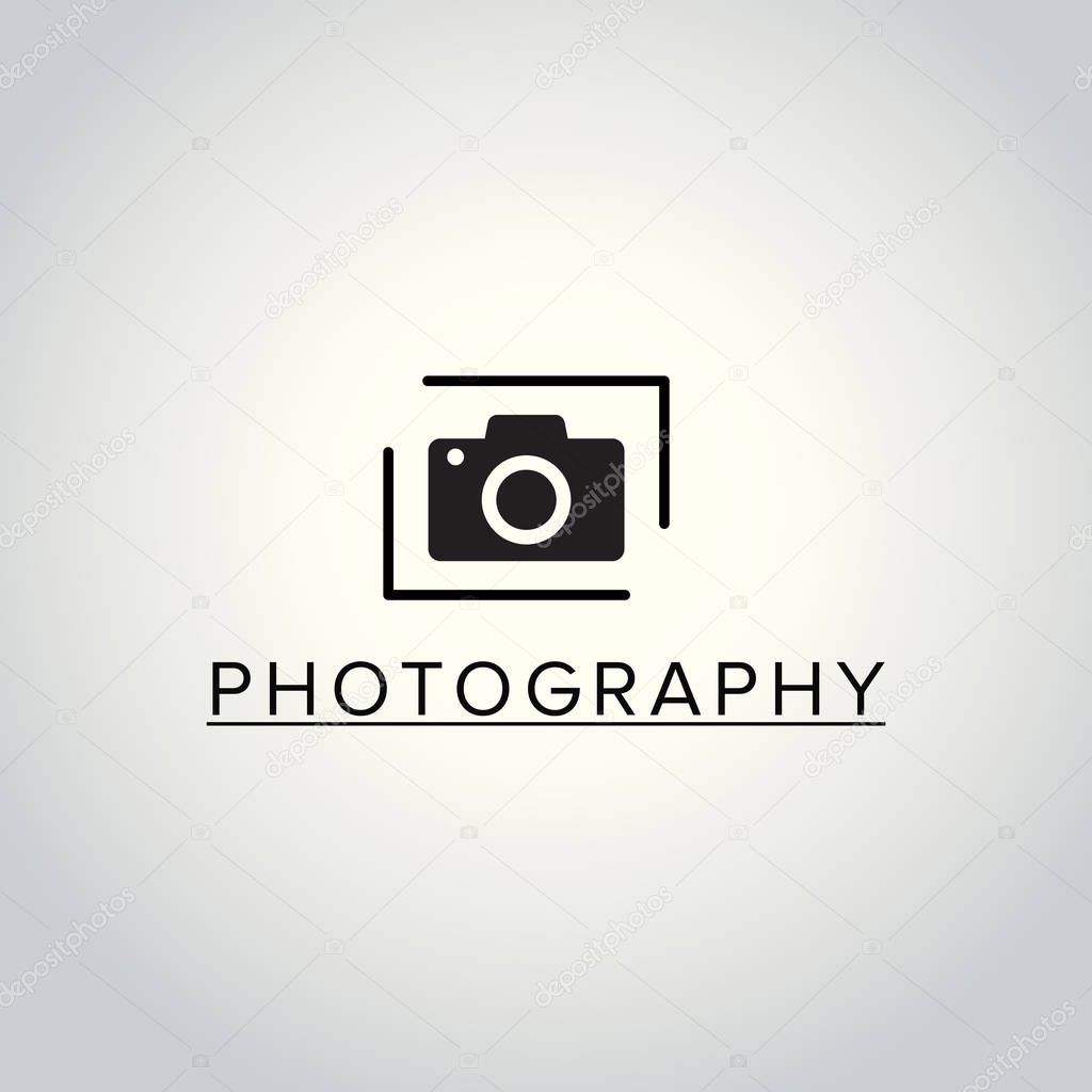 Black camera logo for Photographer