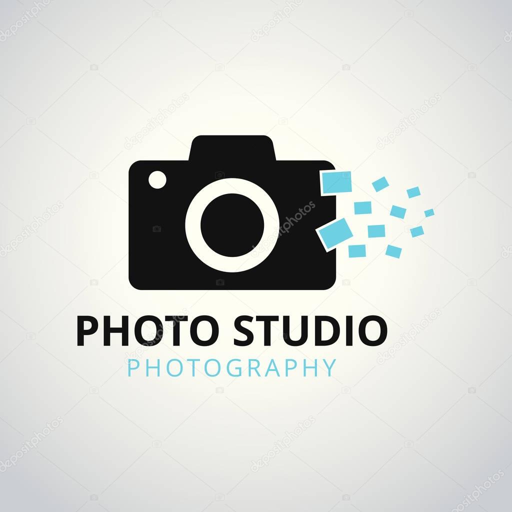 Black camera logo for Photographer