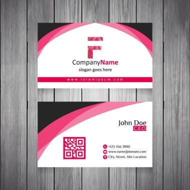 Pembe, beyaz ve siyah soyut kartvizit Qr Code ve soyut F logosu ile ahşap arka plan üzerinde