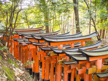 Ağ geçidinin dış görünümü