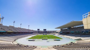 Barselona Olimpiyat Stadyumu cephe