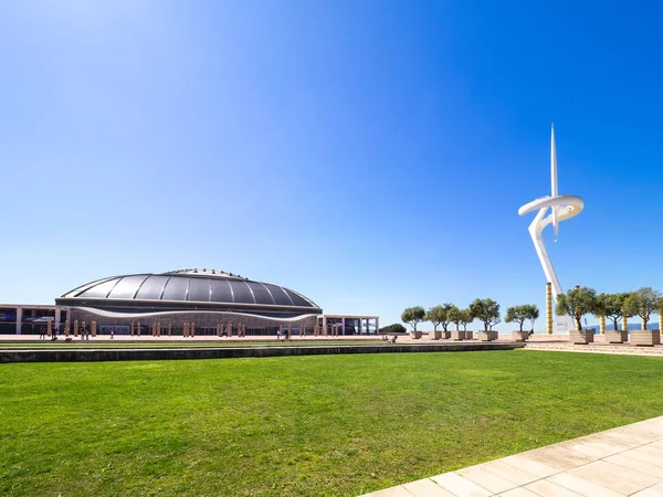 Palau Sant Jordi Stadyumu ve Montjuic iletişim çekici