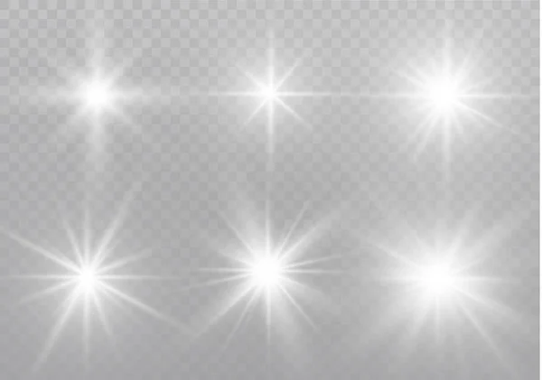 Witte vonken glinsteren speciale lichteffect. Vector schittert op transparante achtergrond. Kerst abstract patroon. Sprankelende magische stofdeeltjes. — Stockvector