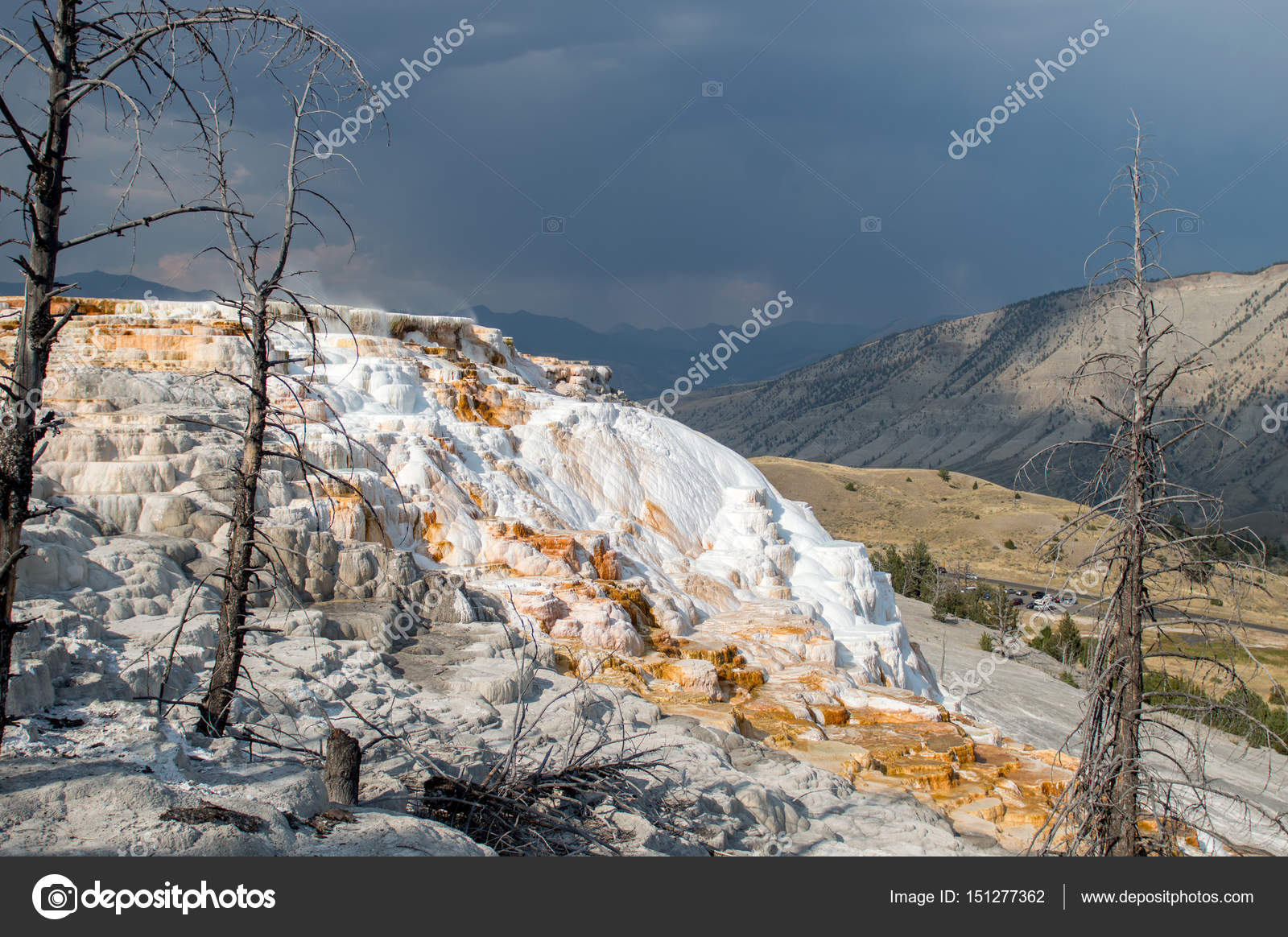 Mammoth Hot Springs Au Coucher Du Soleil Au Parc De