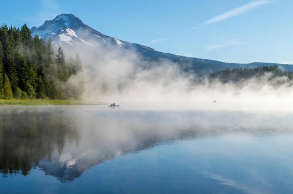 Lago Trillium nella foresta nazionale di Mt Hood, Oregon — Foto Stock