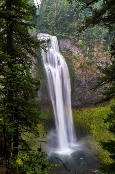 Tuz dere Oregon'da düşüyor