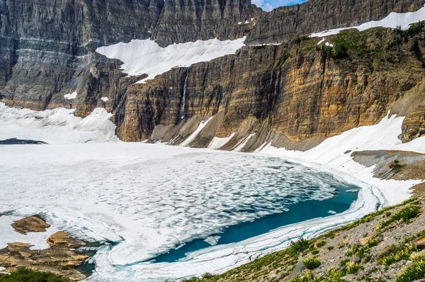 Grinnel glaciären med snö och is runt Glaciärnationalpark, Montana — Stockfoto