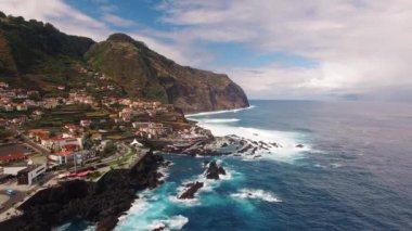 Porto Moniz Madeira hava görünümünün görünüm