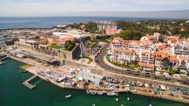 Cascais, Portekiz liman Yatlar. Havadan görünümü marina