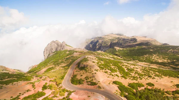 Португалії, Мадейра, видом на гори поблизу Піко де Arieiro. повітряні — стокове фото