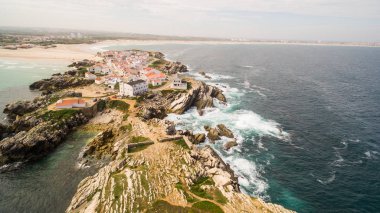 Baleal naer Peniche Batı Sahili Portekiz okyanusun kıyısında ada