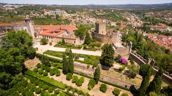 Portekiz, Tomar 'daki İsa Manastırı' nın havadan görünüşü