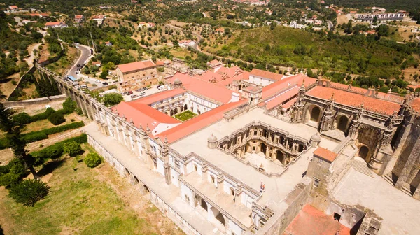 Portekiz, Tomar 'daki İsa Manastırı' nın havadan görünüşü