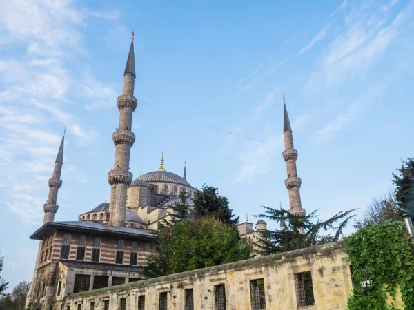 Mezquita azul Sultan Ahmed en Estambul, Turquía — Foto de Stock
