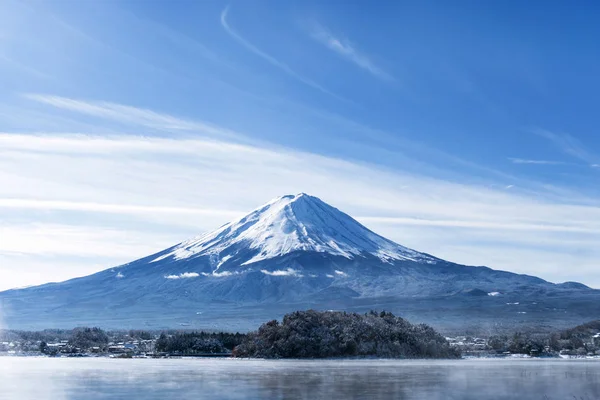 河口湖に反射早朝の富士山 — ストック写真