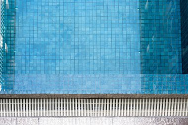 Yüzme Havuzu, havuz mavi şeffaf su