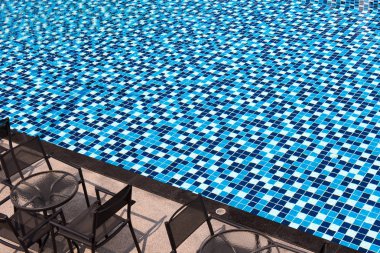 Yüzme Havuzu, havuz mavi şeffaf su