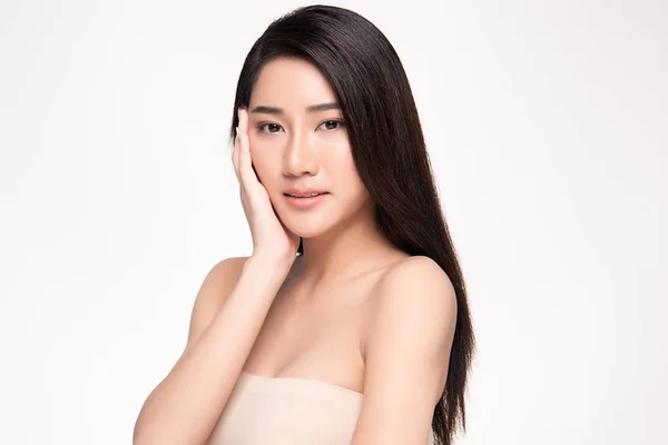 Portrait beautiful young asian woman clean fresh bare skin concept. Asian girl beauty face skincare and health wellness, Facial treatment, Perfect skin, Natural make up, on white background. — 스톡 사진