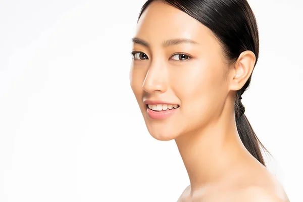 Portrét Krásná Mladá Asijská Žena Čisté Svěží Holé Kůže Koncept — Stock fotografie