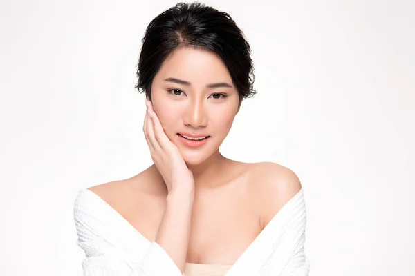 Mulher Asiática Nova Bonita Com Pele Fresca Limpa Cuidado Rosto — Fotografia de Stock