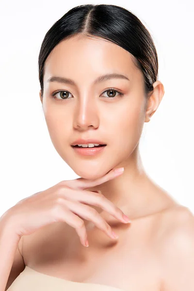 Temiz Ciltli Güzel Bir Asyalı Kadın Yüz Bakımı Yüz Bakımı — Stok fotoğraf